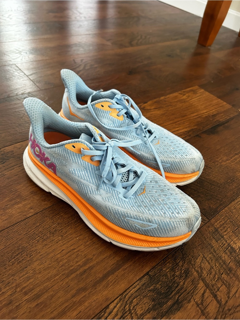 Hoka Clifton 9